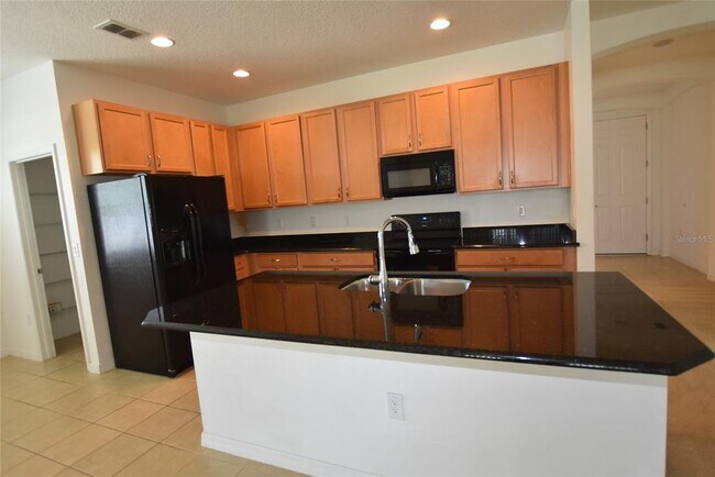 Building Photo - 1333 Merion Dr