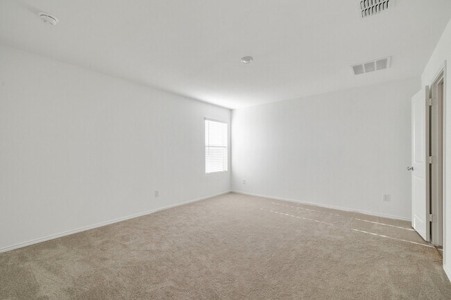 Building Photo - 2809 Ozark Cir