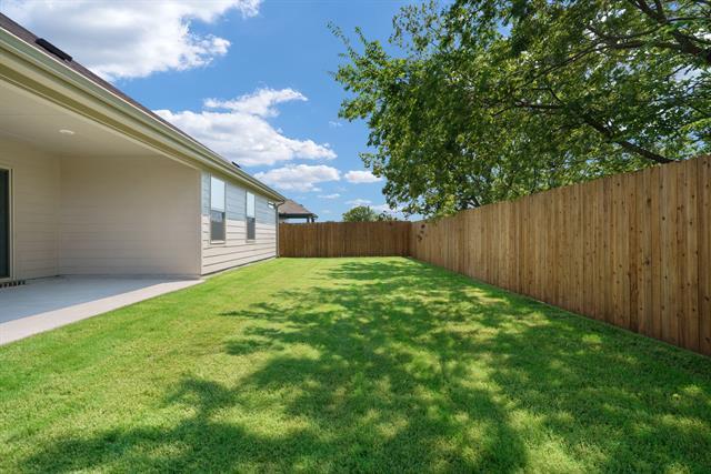 Building Photo - 300 Yellowstar Ln