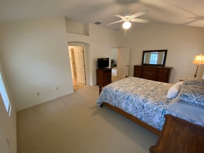 Building Photo - 6 Month or Longer Lease. Large 4 Bed + 4 1/2 Baths Home, w/Views of the Jacaranda Golf Course and...