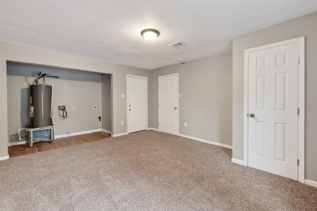 Building Photo - 7022 Goldspier St