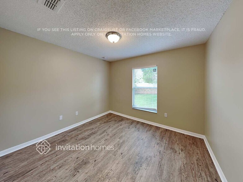 Building Photo - 12540 Pica St