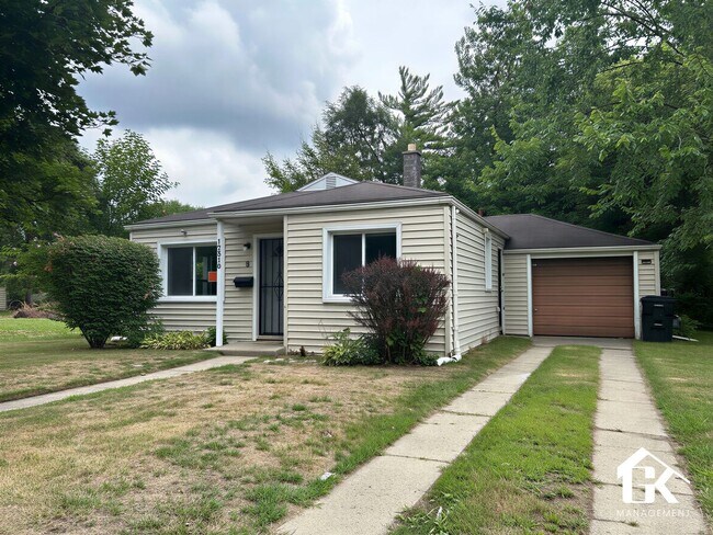 Building Photo - 17310 Fenton St