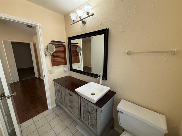 Building Photo - 2902 Post Oak Dr
