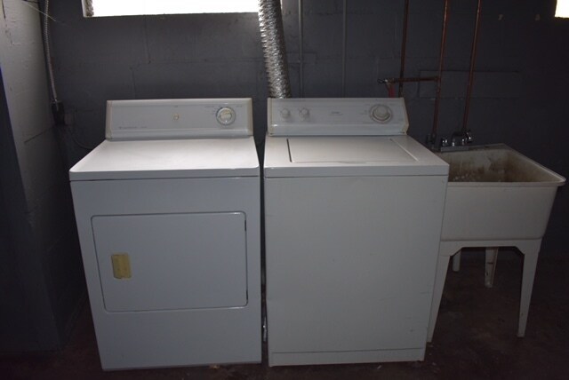 Building Photo - 136-136 Cleveland St