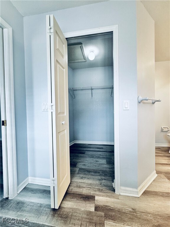 Building Photo - 1320 SE 6th Ave