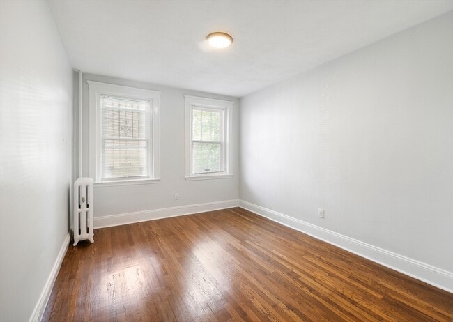 Building Photo - 110 Bellingham St