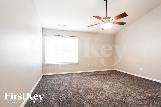 Building Photo - 10463 Hunters Crossing Blvd