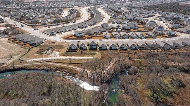 Building Photo - 453 Gaida Loop