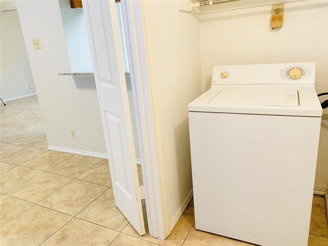 Building Photo - 5200 Martel Ave