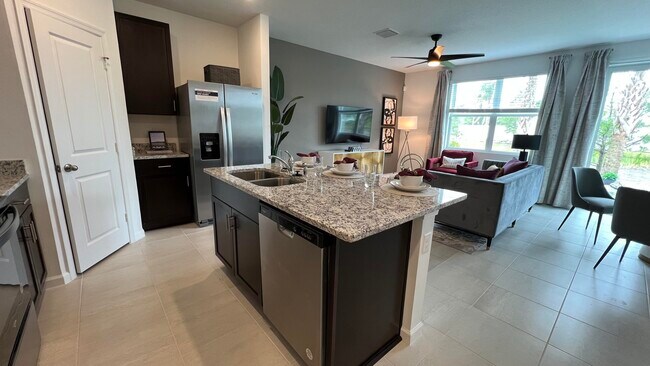 Building Photo - 500 Salisbury Cir