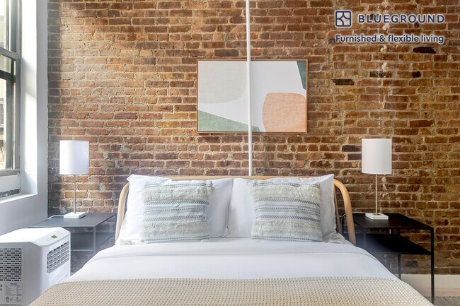 Building Photo - 501 1/2 E 83rd St