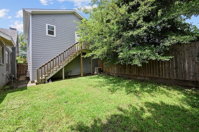 Building Photo - 4030 Baden St