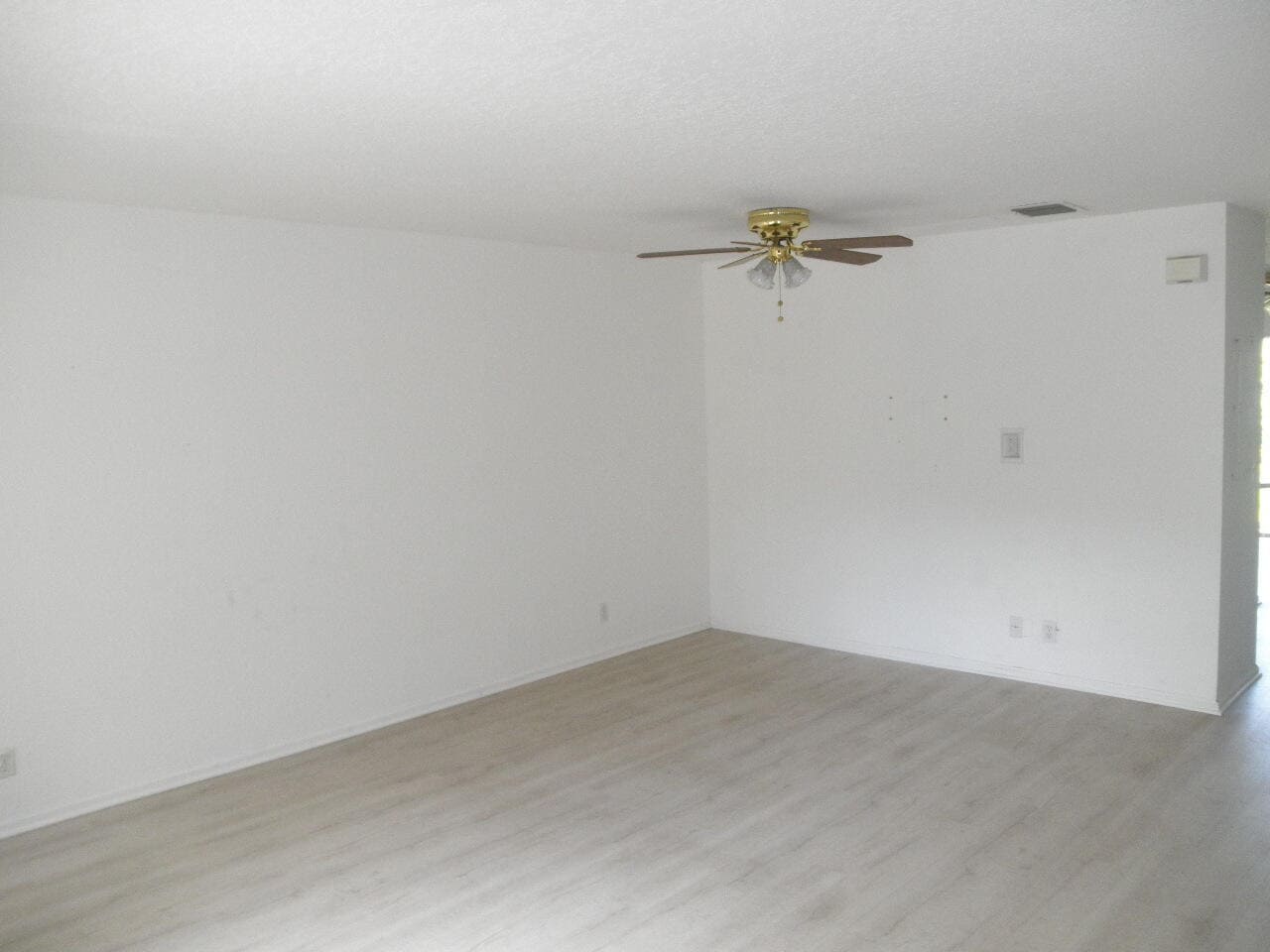 Building Photo - 798 Summit Lake Dr