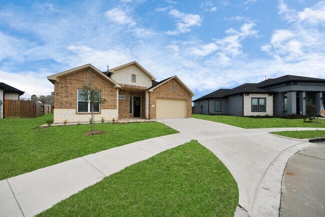 Building Photo - 2003 Marthoman Drive