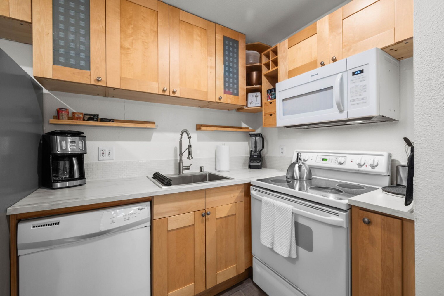 Building Photo - 6370 Rancho Mission Rd