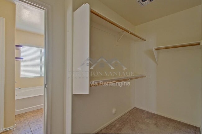 Building Photo - 4725 E Olney Ave