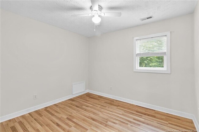 Building Photo - 3412 Cedar Hill Dr