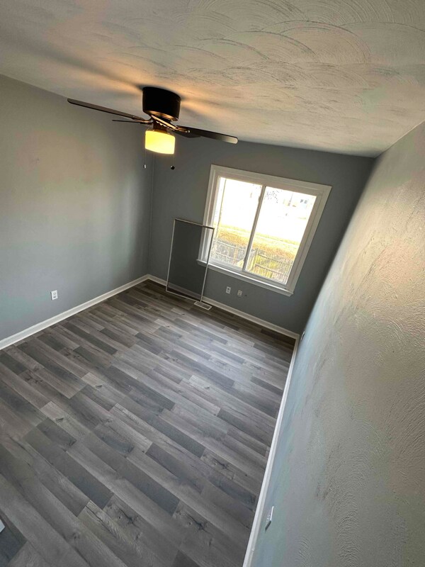 Building Photo - 716 Glenshire Dr