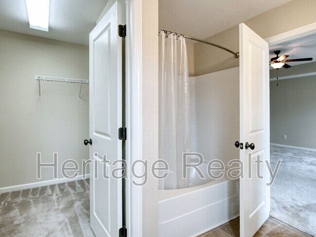 Building Photo - 10728 Gable Run Dr