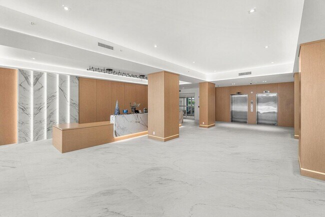 Building Photo - 4201 N Ocean Blvd