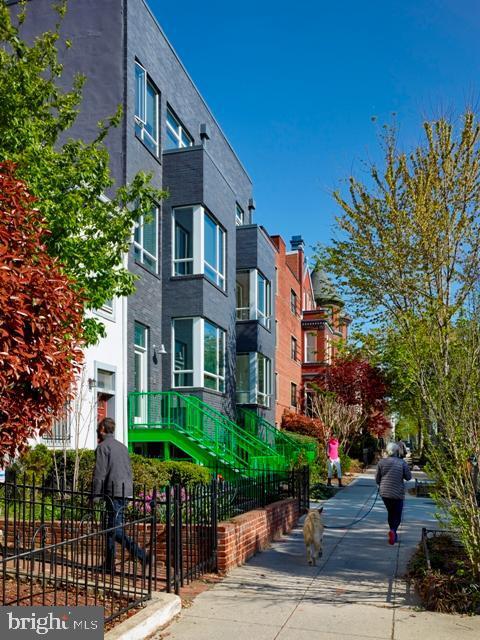 Building Photo - 1232 10th St NW