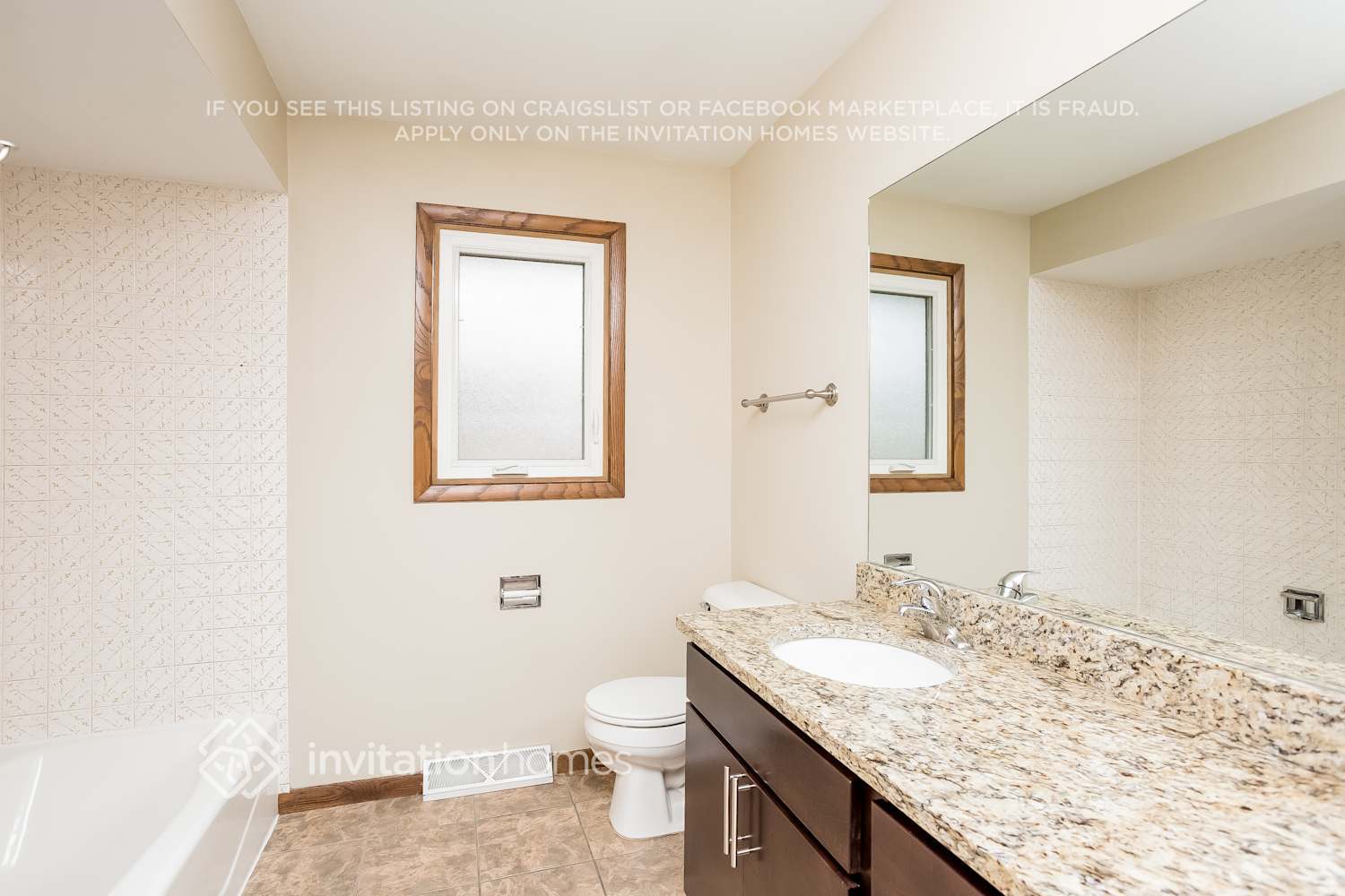 Building Photo - 8308 S 77th Ct