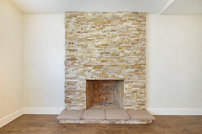 Building Photo - 11337 Little Bear Way