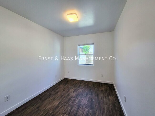 Building Photo - 4514 Linden Ave