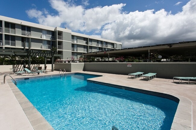 Building Photo - Beautiful 2 beds 1 bath  1 covered parking in Waialae, Honolulu