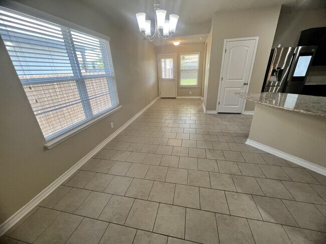 Building Photo - 10822 Shaenmeadow