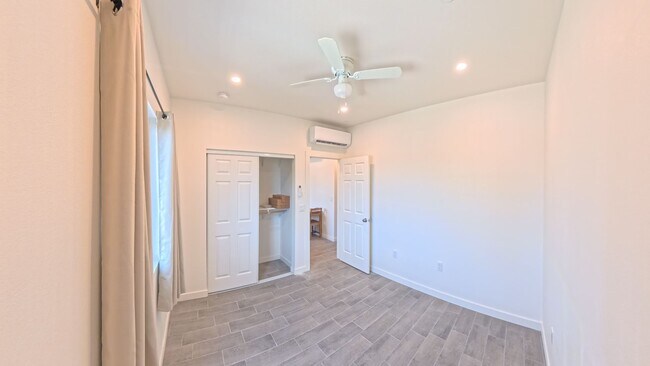 Building Photo - 847 Winston Dr