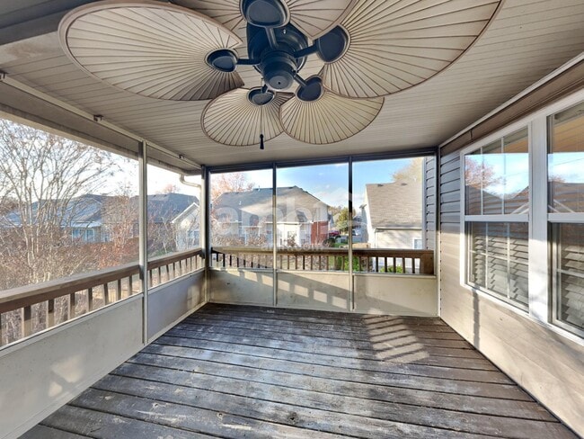 Building Photo - 929 Morning Rd