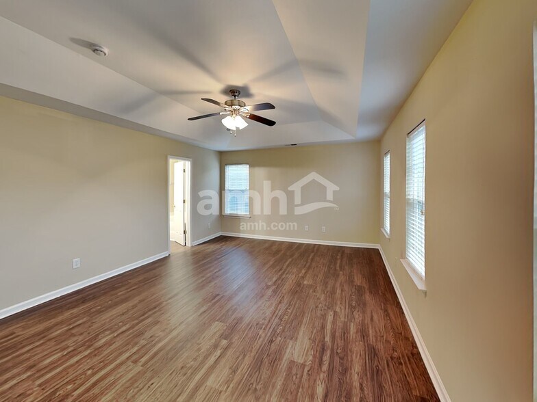 Building Photo - 4613 Cades Cove Dr