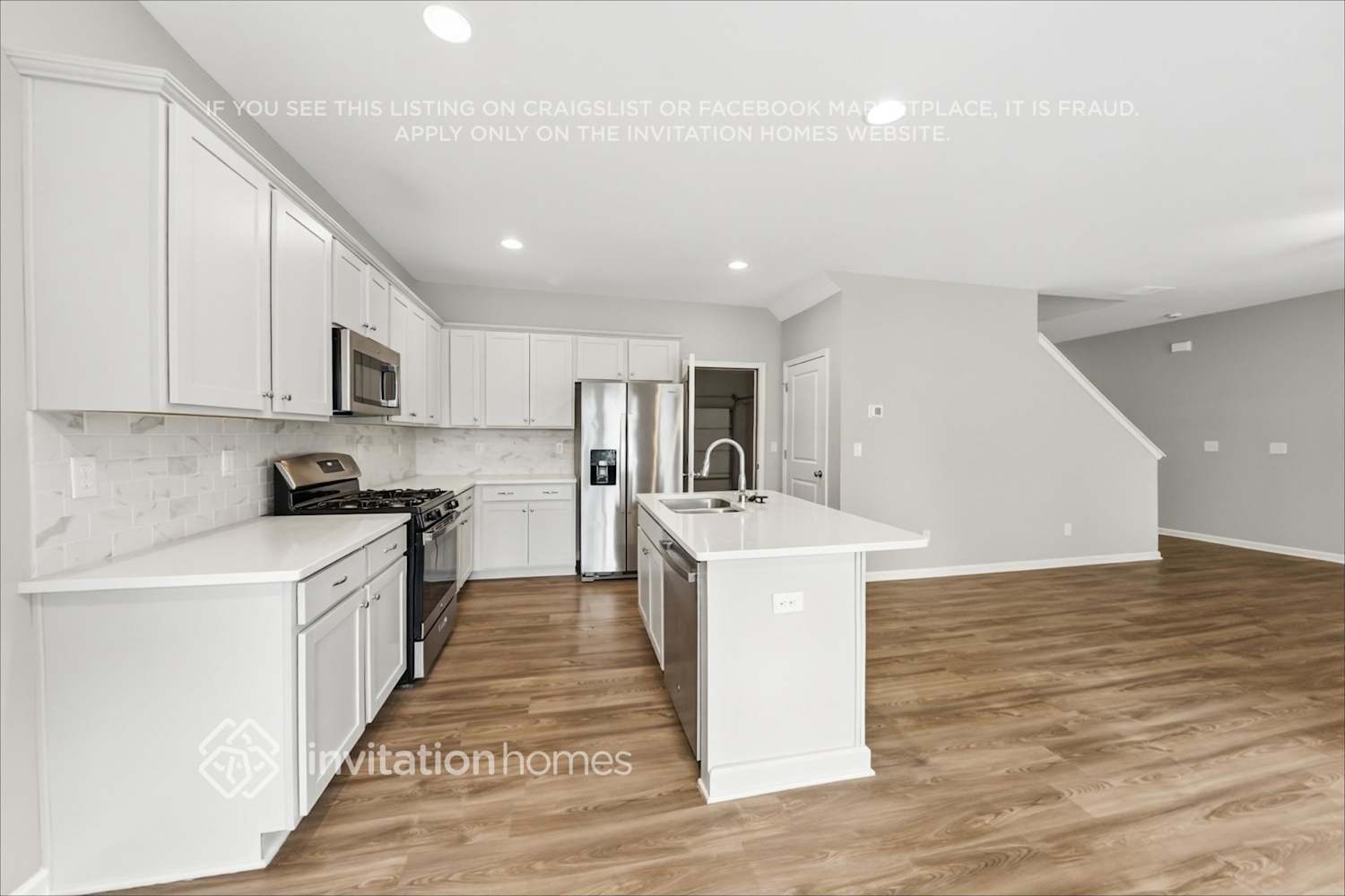 Building Photo - 555 S Fortune Way