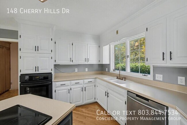 Building Photo - 148 Cherry Hills Dr