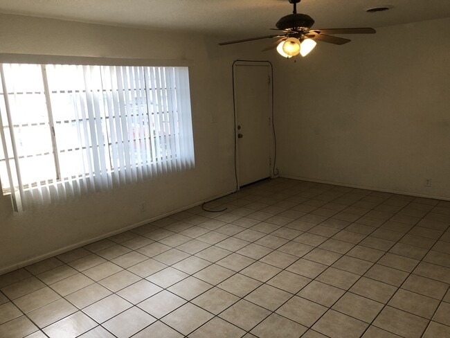 Building Photo - New flooring and paint throughout!