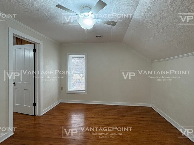 Building Photo - 264 Modoc St