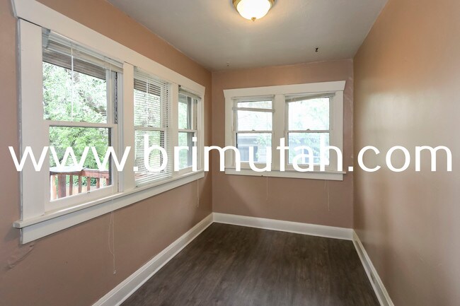 Building Photo - 1144 E 800 S