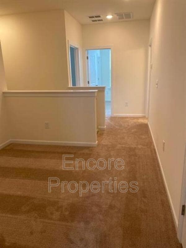 Building Photo - 304 Kephart Way
