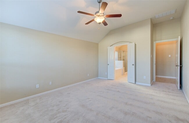 Building Photo - 6519 Point Hollow Ln
