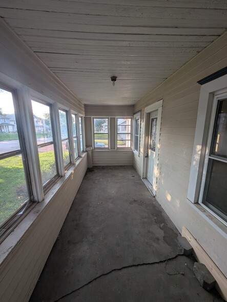 Building Photo - 1722 Isabella St
