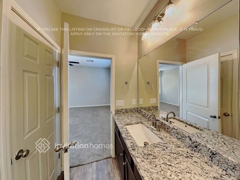 Building Photo - 36816 W Oliveto Ave