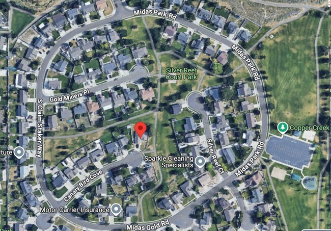 Building Photo - Attractive 4 Bed 3 Bathroom Home: Backing Park - 2 Car Garage