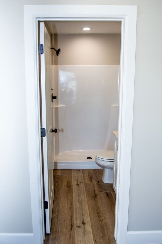 Building Photo - New 3 Bedroom / 2.5 Bathroom Townhome in Decatur!