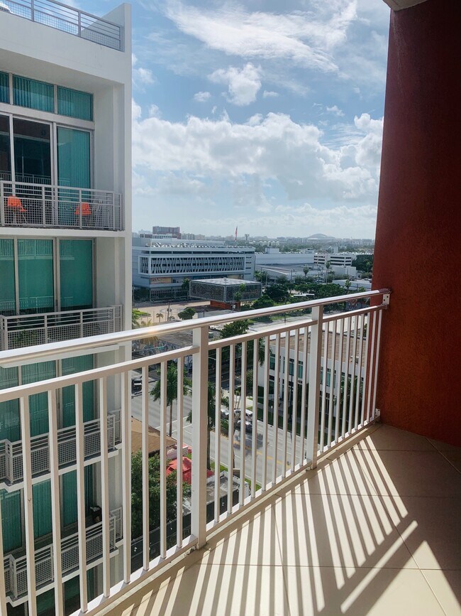 Building Photo - 2275 Biscayne Blvd Blvd