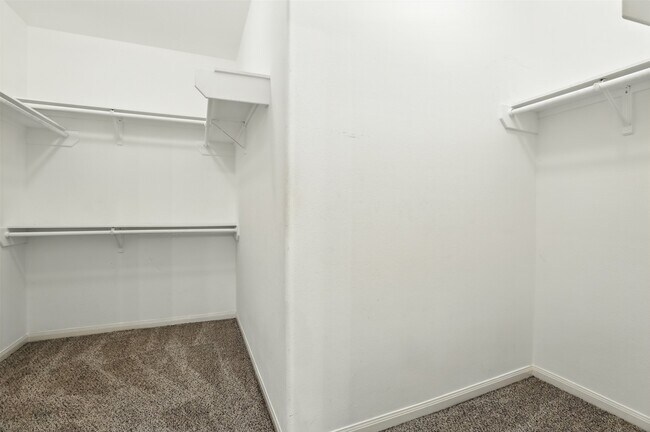 Building Photo - 6626 Poplar Rose Ct.