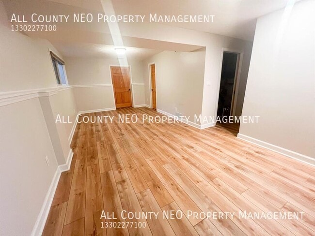 Building Photo - 8988 Birchwood Dr
