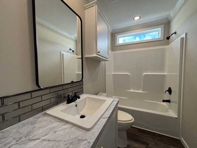 Building Photo - 6909 41st Ave N