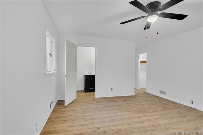 Building Photo - 275 High St